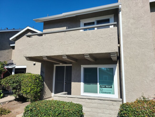 property at 1953 Skyknoll Way