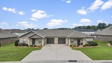 Blackberry Ridge Townhomes in Franklin, KY - Building Photo - Building Photo