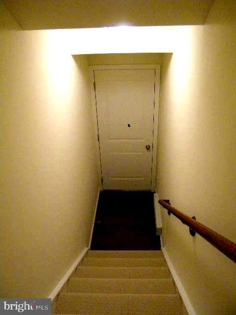 42577 Burbank Terrace in Sterling, VA - Building Photo - Building Photo