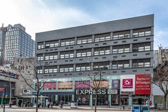 490 Fulton St in Brooklyn, NY - Building Photo - Building Photo