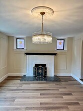 408 S Hanley Rd, Unit 1 in Clayton, MO - Foto de edificio - Building Photo