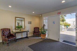 Del Dayo Senior Apartments in Carmichael, CA - Building Photo - Interior Photo