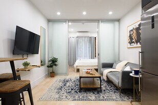 315 E 78th St in New York, NY - Building Photo