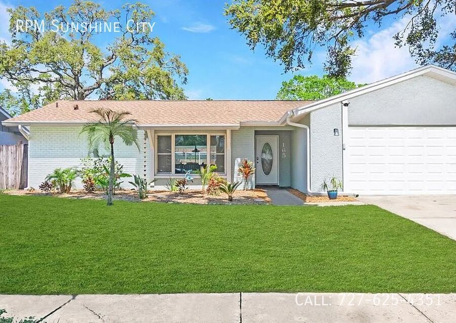 165 Kendale Dr in Safety Harbor, FL - Building Photo