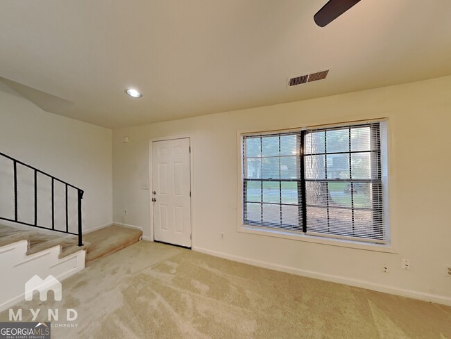 1963 Whitehall Forest Ct SE in Atlanta, GA - Building Photo - Building Photo