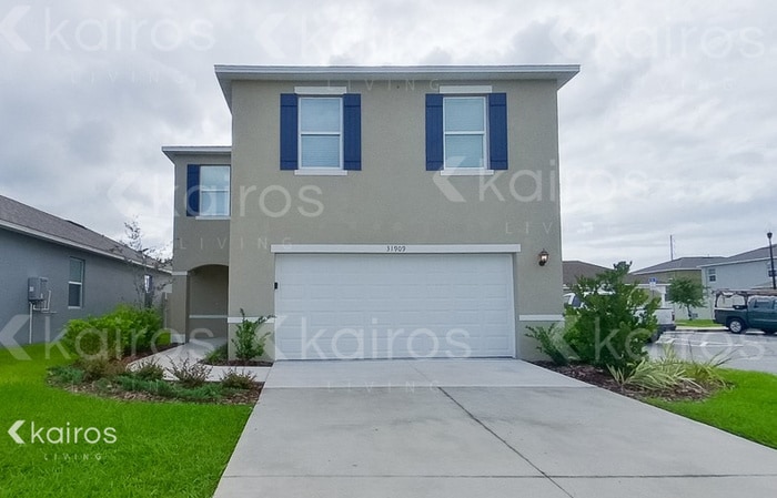 31909 Katelin Cir in Leesburg, FL - Building Photo