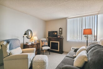 Capitol View Tower Apartments - Seniors 62+ in Lincoln, NE - Building Photo - Building Photo