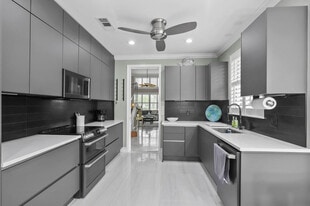 2056 Windward Way in Jupiter, FL - Building Photo