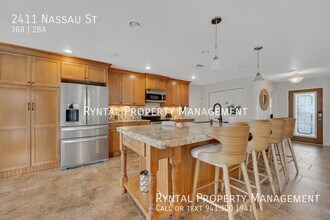 2411 Nassau St in Sarasota, FL - Building Photo - Building Photo