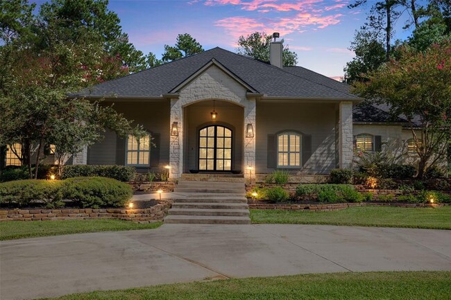 37363 Masters Cir in Magnolia, TX - Building Photo - Building Photo