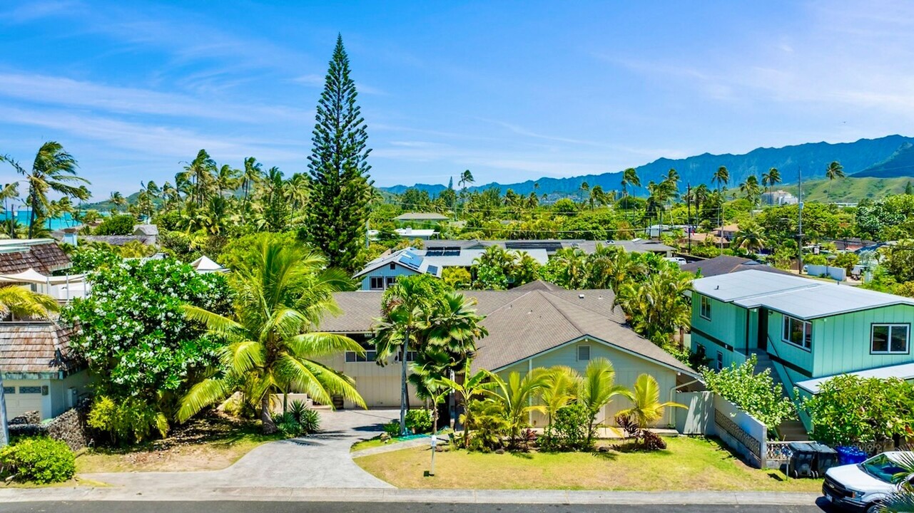 51 Pueohala Pl in Kailua, HI - Building Photo
