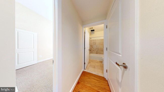 5885 Colorado Ave NW-Unit -108 in Washington, DC - Building Photo - Building Photo