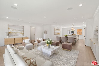 2806 Pacific Coast Hwy in Torrance, CA - Building Photo - Building Photo