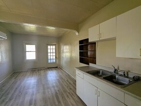 716 Community St in Lansing, MI - Building Photo - Building Photo
