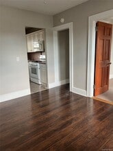 456 Burkhard Ave in Williston Park, NY - Building Photo - Building Photo