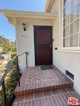 2515 Canyon Dr in Los Angeles, CA - Building Photo - Building Photo