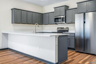 292 Tercel Dr in New Market, AL - Building Photo - Building Photo