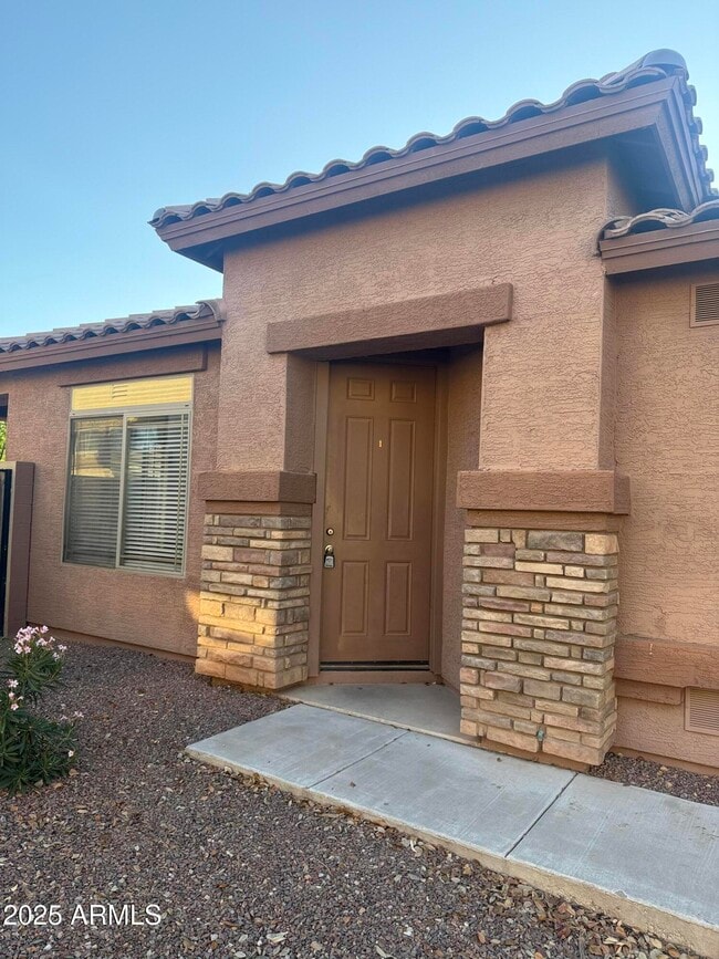 1259 S Emmett Dr in Chandler, AZ - Building Photo - Building Photo