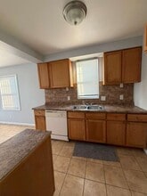 20101 Charest St in Detroit, MI - Building Photo - Building Photo