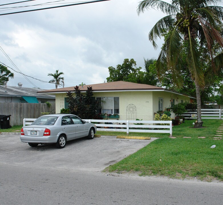 1702-1708 SW 20th St in Fort Lauderdale, FL - Foto de edificio