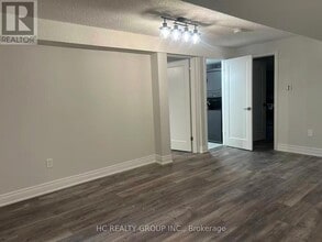 62 Adrian Crescent in Markham, ON - Building Photo - Building Photo