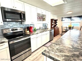 4693 Leilani Ln in Bonita Springs, FL - Building Photo