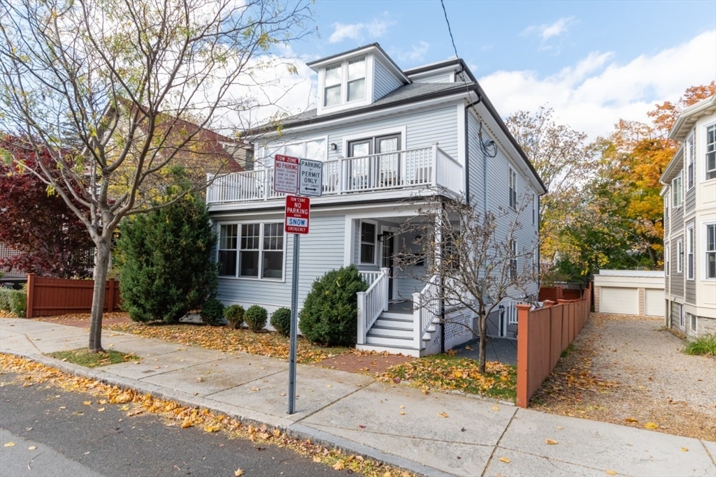 417 Walden St in Cambridge, MA - Building Photo