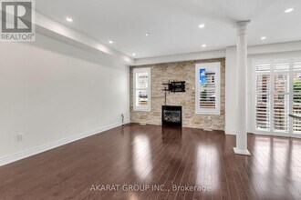 2394 Alstep Way in Oakville, ON - Building Photo - Building Photo