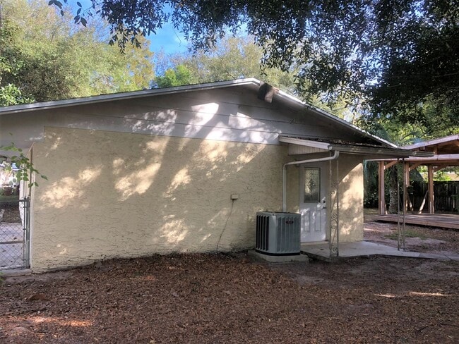 38436 18th Ave in Zephyrhills, FL - Building Photo - Building Photo