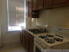 155 Summer St in Somerville, MA - Foto de edificio - Building Photo