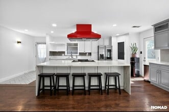 13651 Olympus Dr in Westminster, CA - Building Photo - Building Photo