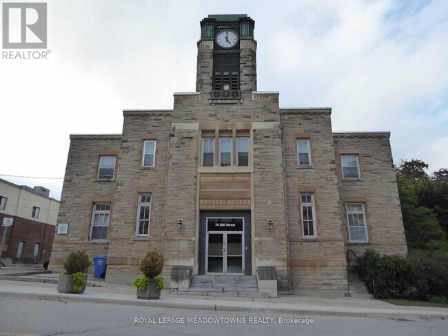 70-70 Mill St in Halton Hills, ON - Building Photo - Building Photo