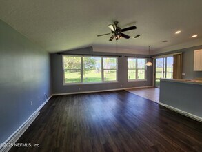 1380 Fairway Village Dr in Orange Park, FL - Building Photo - Building Photo