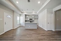 8005 Carver Rd photo'