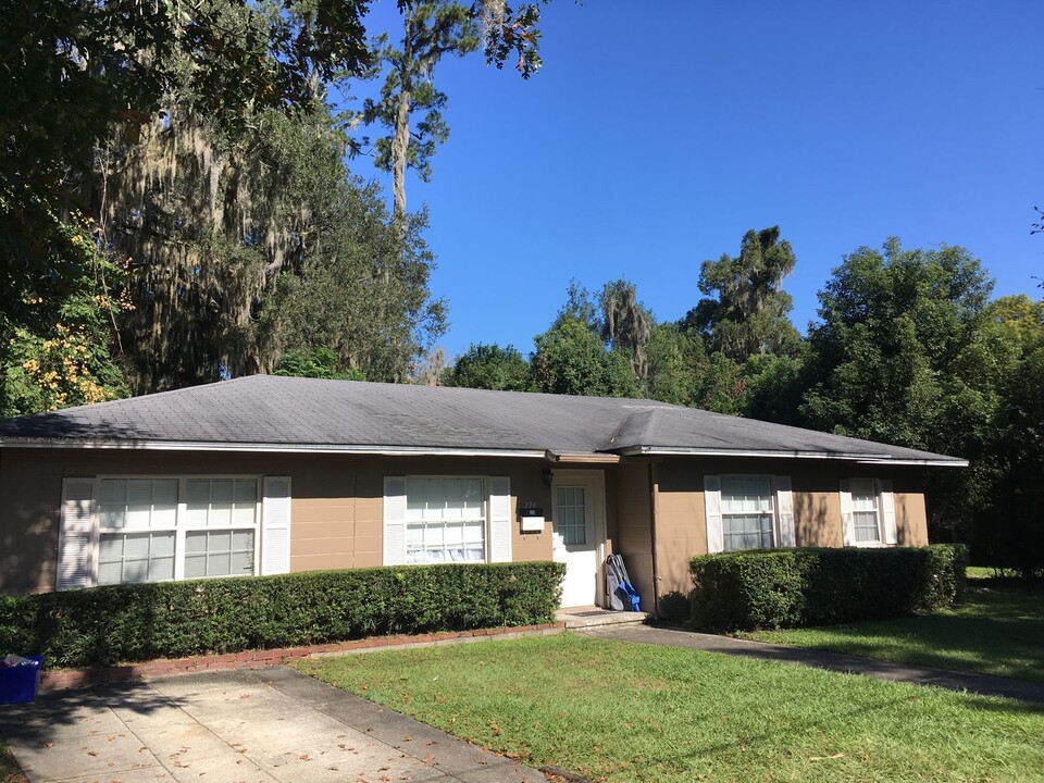 224 NW 13th Ave in Gainesville, FL - Building Photo