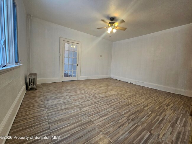 423 E Lackawanna Ave in Olyphant, PA - Building Photo - Building Photo