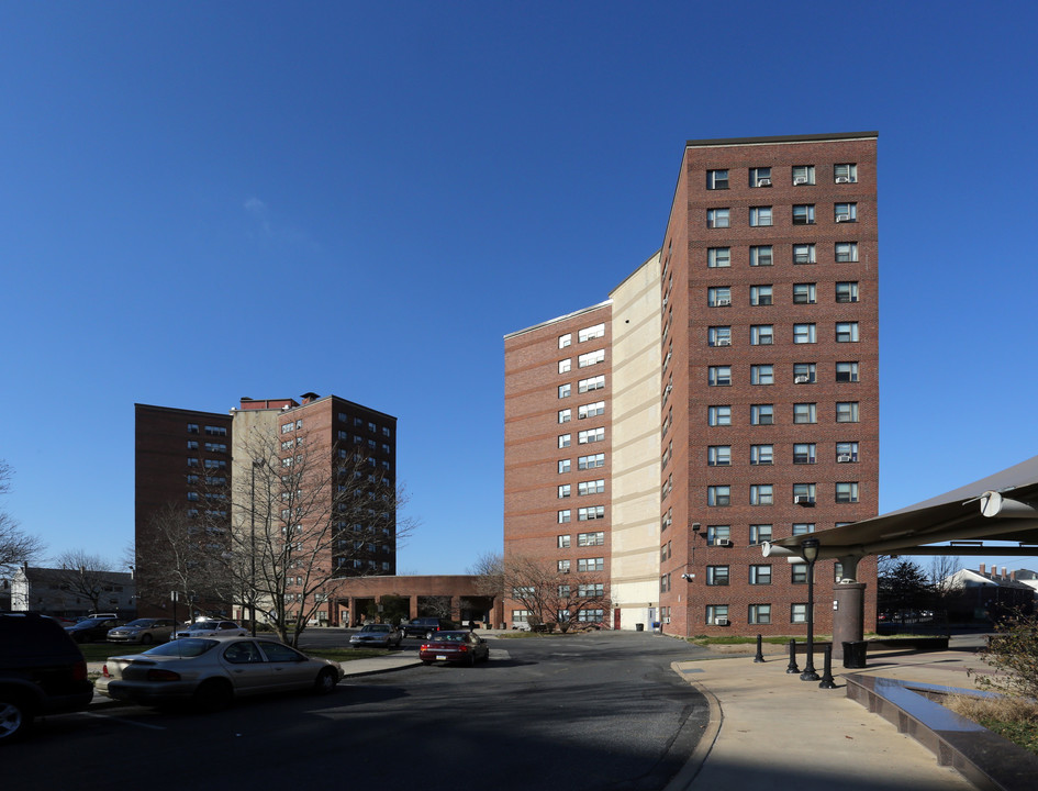 Wilson Park in Philadelphia, PA - Foto de edificio