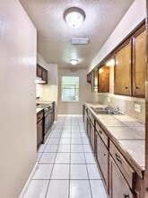 7206 Maple Ln in Baytown, TX - Building Photo - Building Photo