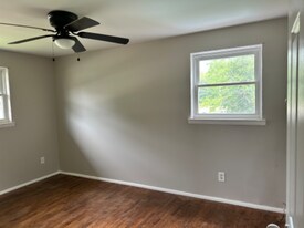 1398 E Juliah Ave in Flint, MI - Building Photo