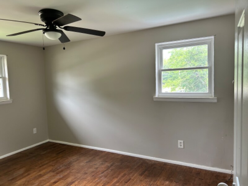 1398 E Juliah Ave in Flint, MI - Foto de edificio