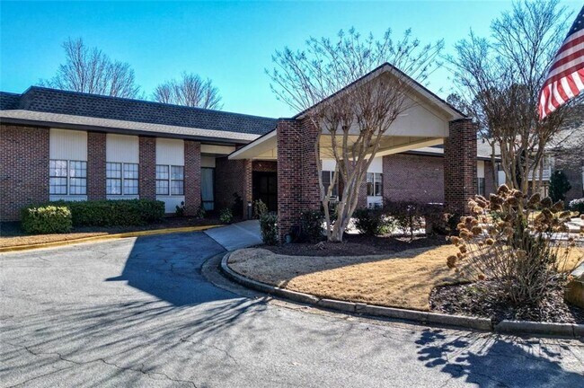 property at 475 Mount Vernon Hwy NE