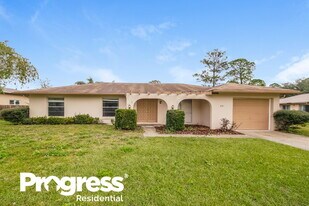 2141 Kendall Ct in Deltona, FL - Building Photo