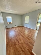 1405 Tanbark Rd in Wichita Falls, TX - Building Photo - Building Photo
