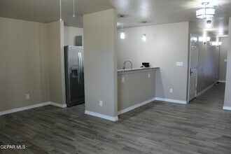 5717 Manila Dr in El Paso, TX - Building Photo - Building Photo
