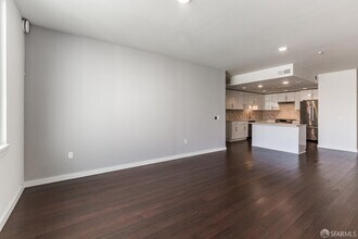 570 Innes Ave in San Francisco, CA - Building Photo - Building Photo