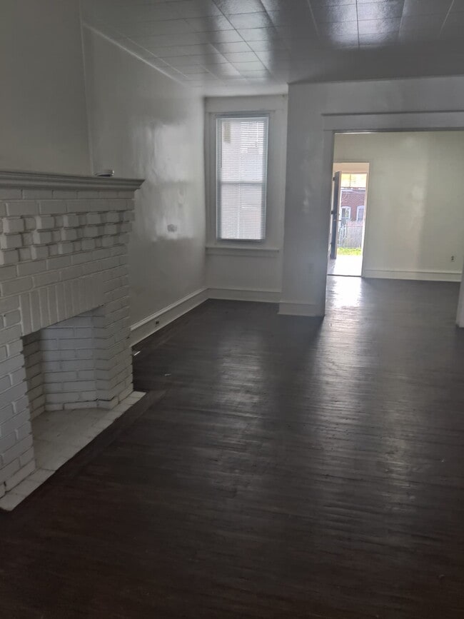 6139 Walker St in Philadelphia, PA - Building Photo - Building Photo