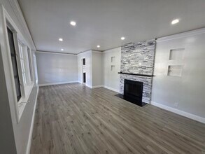 11033 Quill Ave in Los Angeles, CA - Building Photo - Building Photo
