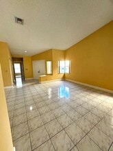 10020 Country Brook Rd in Boca Raton, FL - Building Photo - Building Photo