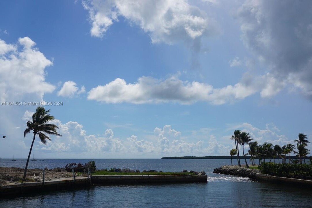 11 Old State Rd in Key Largo, FL - Building Photo