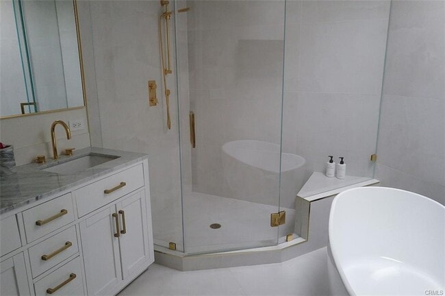 1875 S Beverly Glen Blvd in Los Angeles, CA - Building Photo - Building Photo